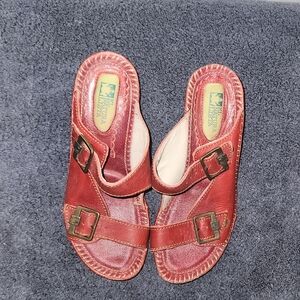 El Naturalista Red Leather Women's Sandals